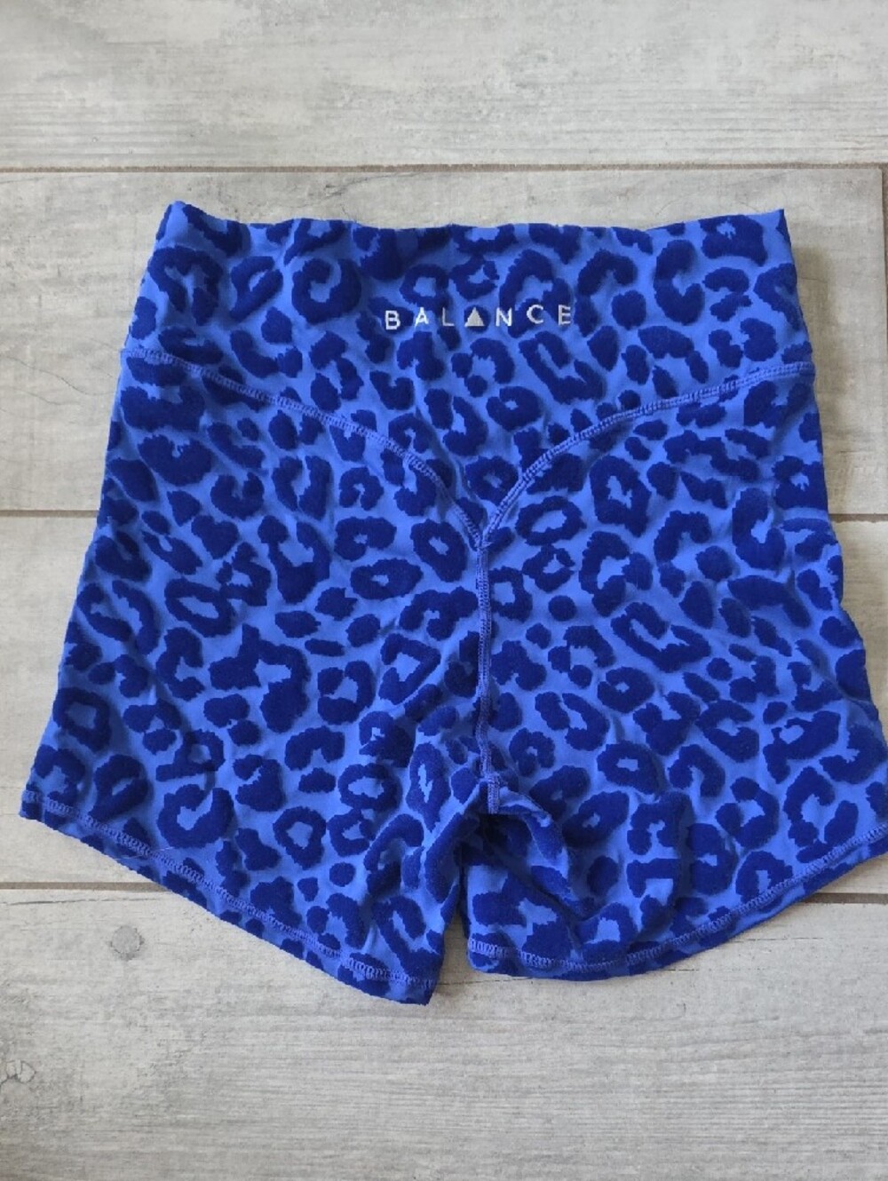 NWOT Balance/Vitality Blue Leopard Print Women’s Active Shorts - Picture 2 of 8